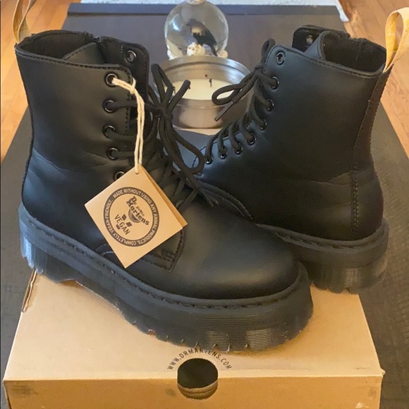 Dr. Martens Shoes - Dr Martens Jadon Mono size 7
